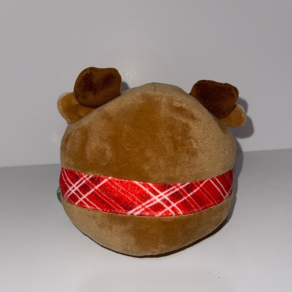 Ruby the Reindeer and Banu the Gnome 5" Flip A Mallow Squishmallows Christmas! - Picture 3 of 7